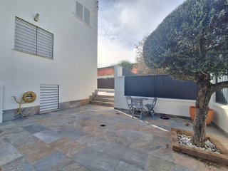 Chalet en alquiler en Espartinas