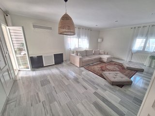 Chalet en alquiler en Espartinas