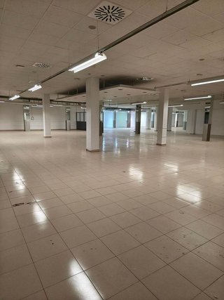Local comercial en alquiler en Alcalá del Río
