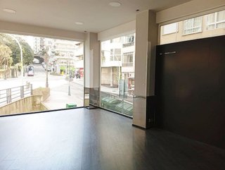 Local comercial en alquiler en O Berbés - Peniche en Vigo