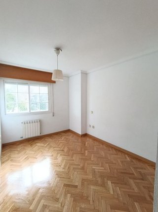 Piso en alquiler en El Barral Ferial en Coslada