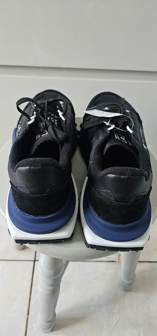 Zapatillas Lacoste Negras y Azules
