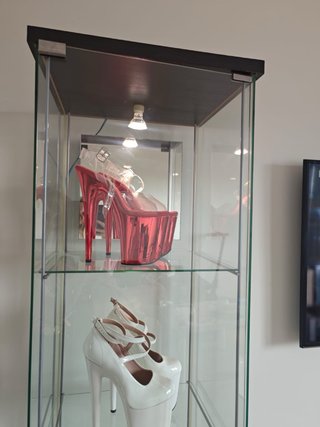 Vitrina de cristal con luz