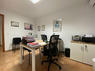 Oficina en venta en Zona Puerto Deportivo en Fuengirola