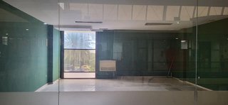Local comercial en venta en Puerto Banús en Marbella