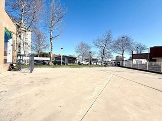 Local comercial en venta en Poblenou - L'Olivar Gran en Figueres