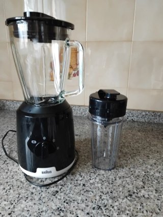 Licuadora Braun con vaso portátil