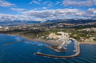 Local comercial en venta en San Pedro de Alcántara pueblo en Marbella