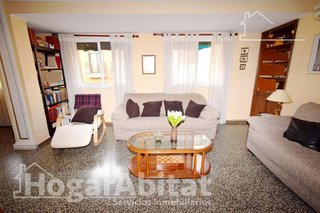 Piso en venta en Zona Avenida al Vedat en Torrent