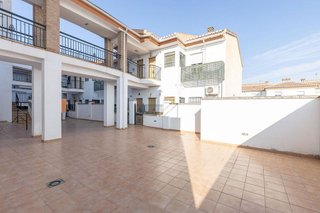 Piso en venta en Alhendín