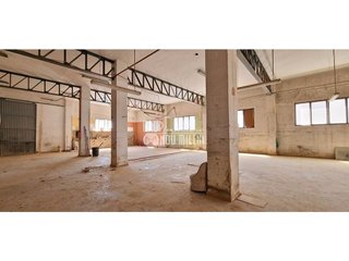 Local comercial en venta en Benetússer