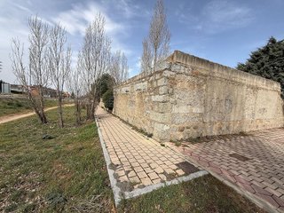 Terreno en venta en Hervencias en Ávila