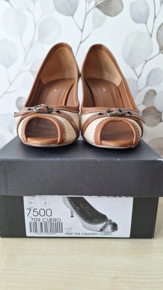 Zapatos Massimo Dutti Tacón Beige y Marrón