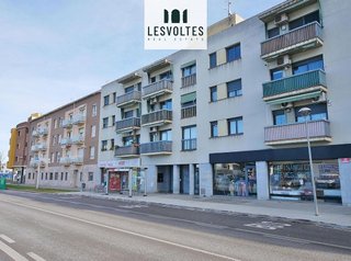 Piso en venta en Bisbal d´Empordà, La
