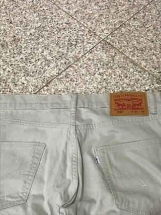 Pantaloni Levi's 511 W30 L32  Uomo