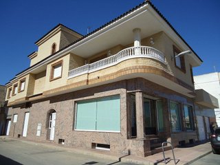Casa pareada en venta en Centro en Alcazares, Los