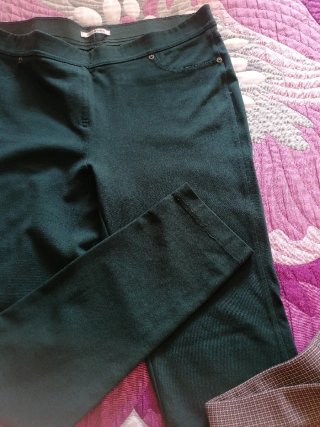 Pantalones T44