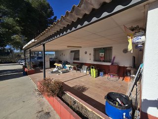 Casa en venta en Cabanes y Las Fuentes en Villena