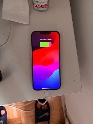 iPhone 14 Starlight White