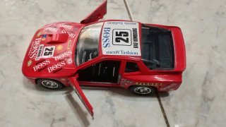 Porsche 924 Turbo Bburago Rosso
