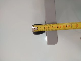Soporte con ruedas para CPU IKEA