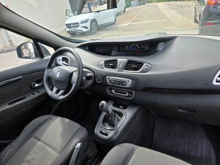 Renault Grand Scenic 2012