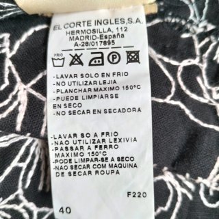 Falda bordada negra Talla 40