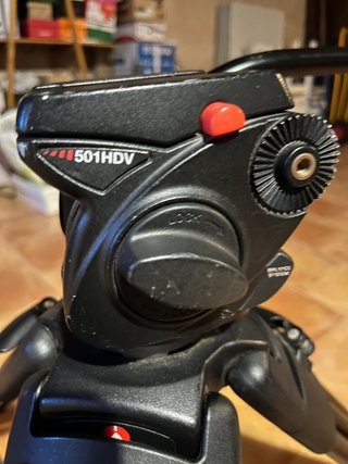 Trípode y Rótula Manfrotto para Video