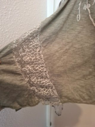 Kimono estampado + Camiseta + Collar