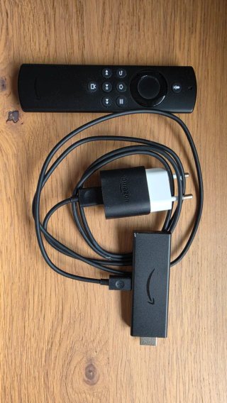 Amazon Fire TV Stick con Mando