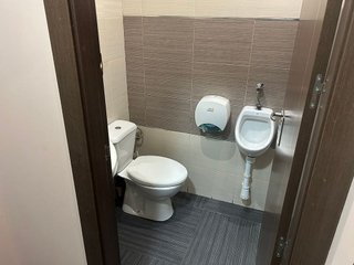 Local comercial en alquiler en Renfe - Bulevar 1º y 2º Fase en Jaén