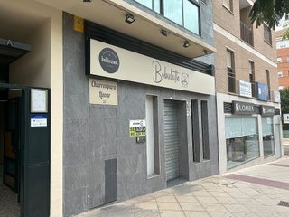 Local comercial en alquiler en Renfe - Bulevar 1º y 2º Fase en Jaén