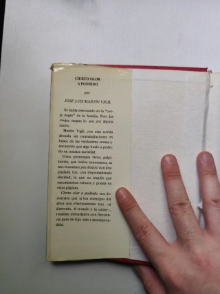 Libro cierto olor a podrido
