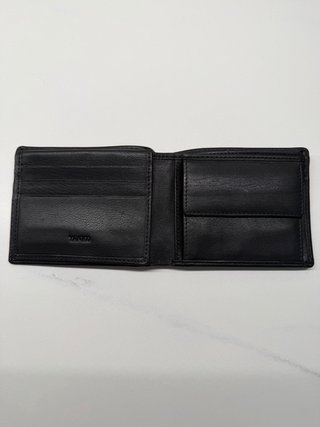 Cartera de piel negra Yanko