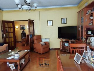 Casa adosada en venta en Valdepeñas