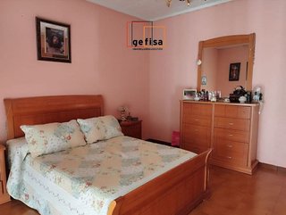 Casa adosada en venta en Valdepeñas