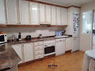 Casa adosada en venta en Valdepeñas