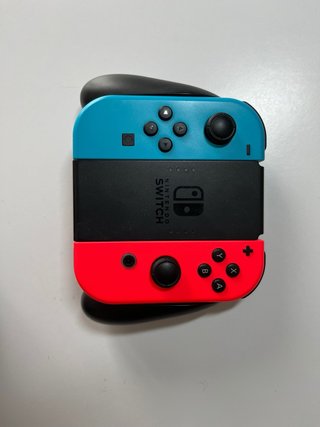 Nintendo Switch + Accesorios, cables y el FIFA 23