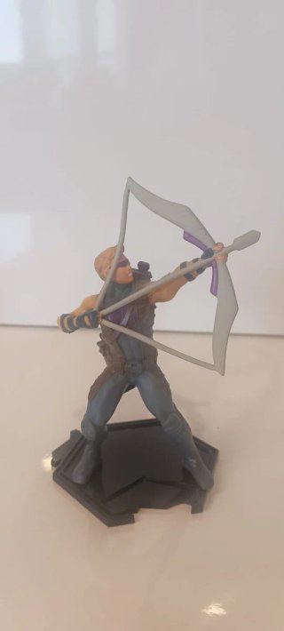 Figura Hawkeye Ojo de Halcón Marvel