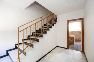 Chalet en venta en Zubia (La)