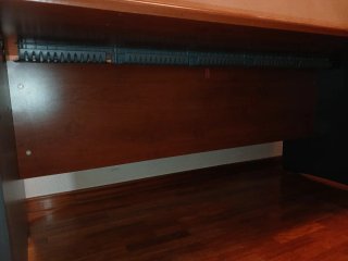 Mesa de oficina madera y metal