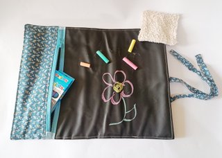 Pizarra enrollable infantil tela 30x40 cm