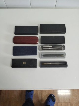 Estuches de plumas y bolígrafo