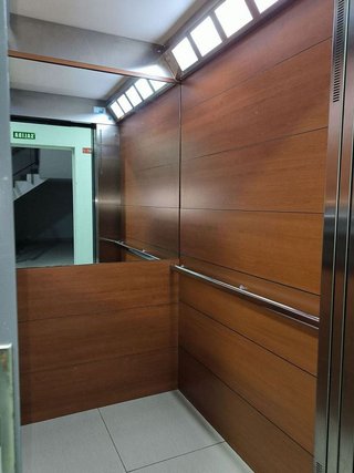 Local comercial en venta en Salteras