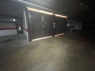 Garaje en venta en Colores - Entreparques en Sevilla