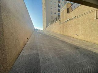 Garaje en venta en Colores - Entreparques en Sevilla