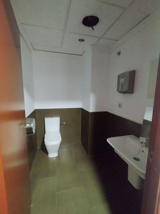 Local comercial en alquiler en Centro en Elche