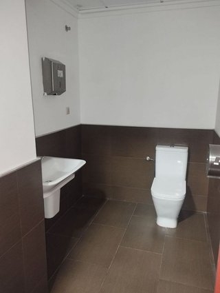 Local comercial en alquiler en Centro en Elche