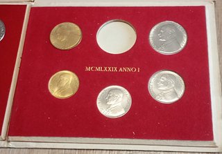 #2039(7) - Quattro cartoncini VATICANO P. VI e G.P