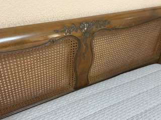 CAMA CON SOMIER + COLCHÓN DE 135 CM